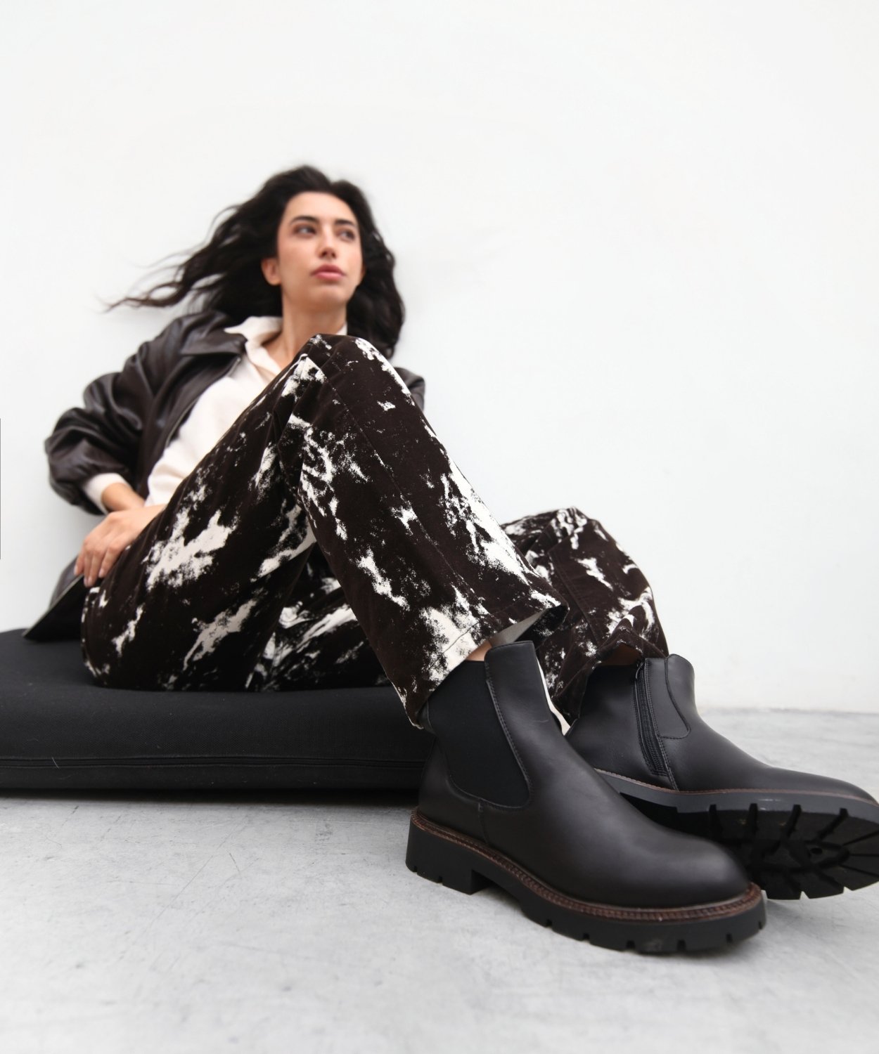 Botines planos chelsea image number null